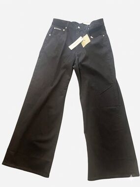 NWT Calvin Klein Ultra High Rise Wide Leg Jeans Size 32